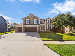 23707 W 58th Ter, Shawnee, KS 66226