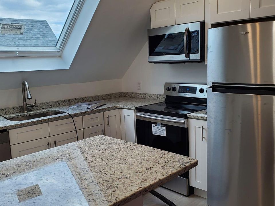 1st image of 12 Herschel St Floor 2
