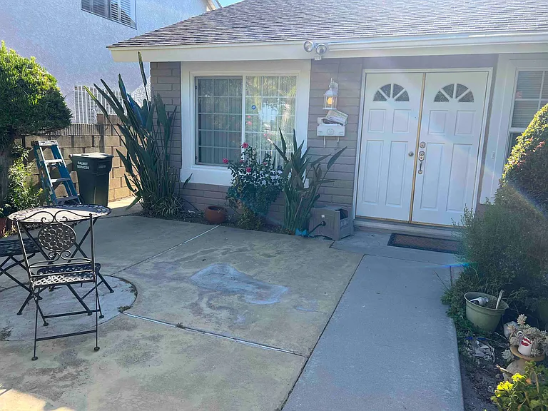 19107 Owen Way — Photo 2