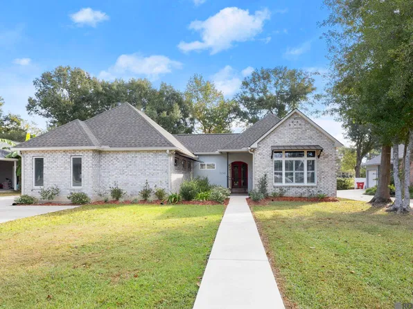 16546 Jefferson Oaks Dr, Prairieville, LA 70769