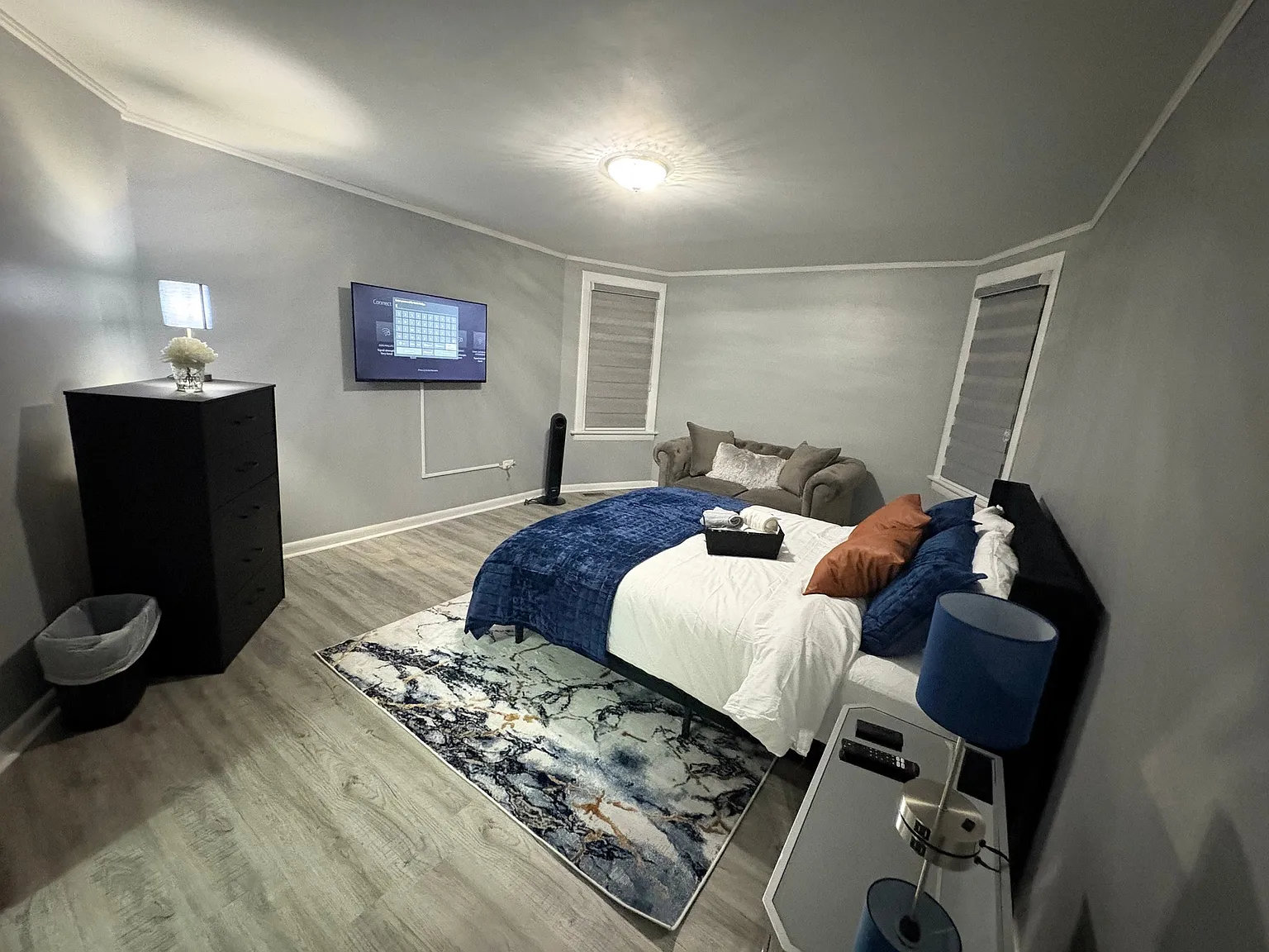 Beautiful Furnished 3BR First-Floor Executive Apartment | Utilities Included — Photo 3