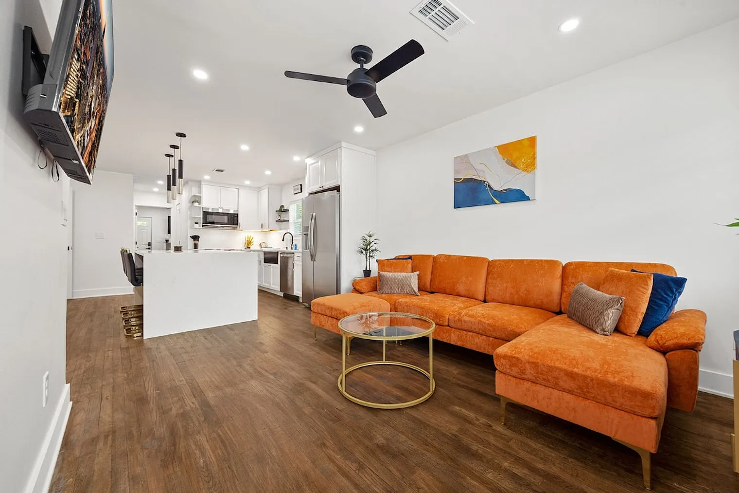 5 bed, 4.0 bath, $10,622 — Photo 1