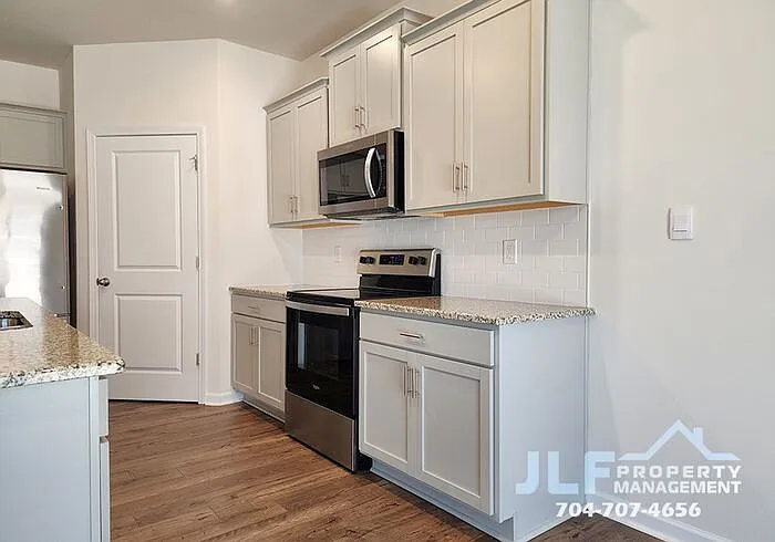 125 Sycamore Crossing Ct — Photo 6