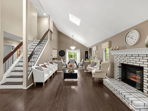 45 Ditmars Cir, Hillsborough, NJ 08844