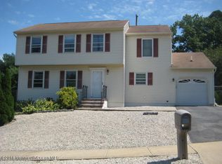 811 Constitution Dr, Brick, NJ 08724