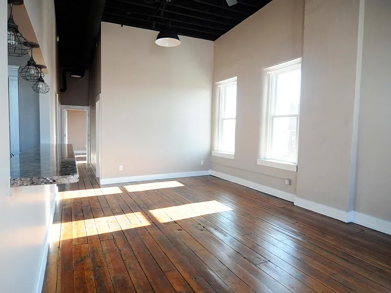 36 S 3rd St #D — Photo 7