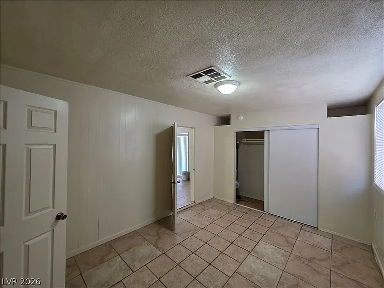910 Magnolia Ave — Photo 43