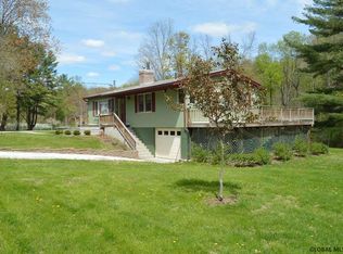 164 White Bridge Rd, Chatham, NY 12037