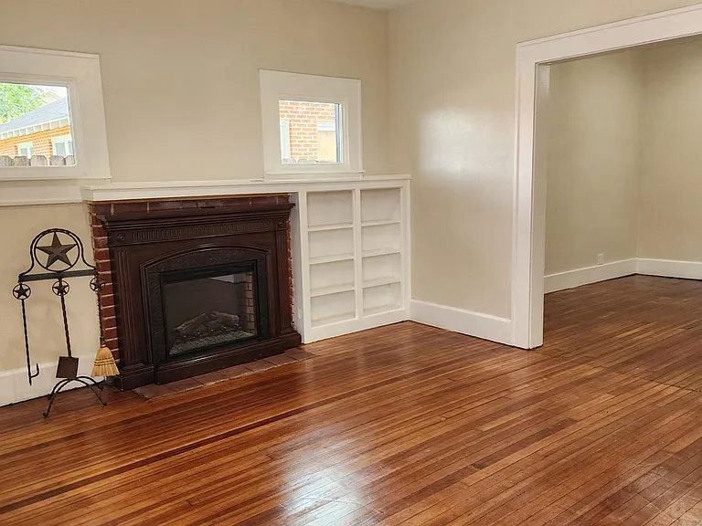 603 S Western Ave #1 — Photo 1