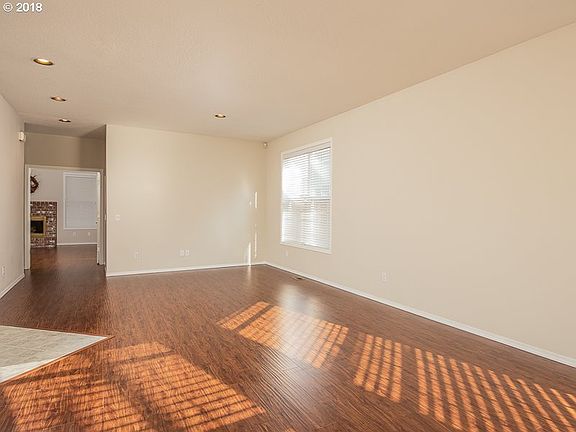 3rd image of 5773 SE Preston Ct
