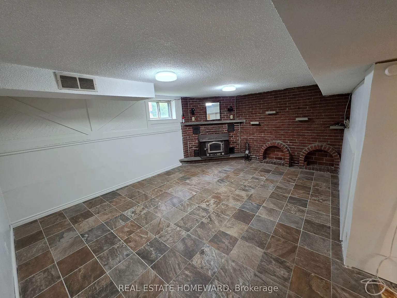2 bed, $2,500 — Photo 3