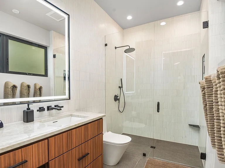 203 W Shoreline Ln — Photo 18