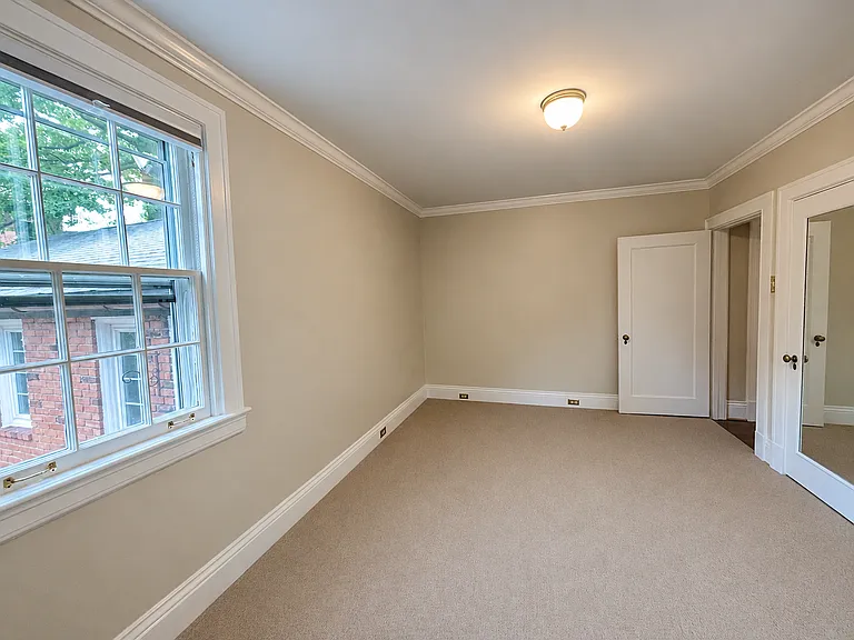 631 Saint James St #631 — Photo 11