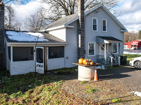9218 Main St, North Brookfield, NY 13418