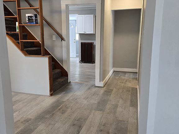 4th image of 531 Coldwater Rd