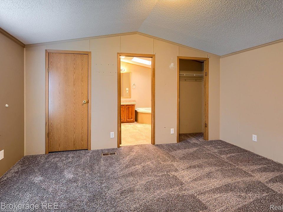17101 Kropf Ave, photo 24