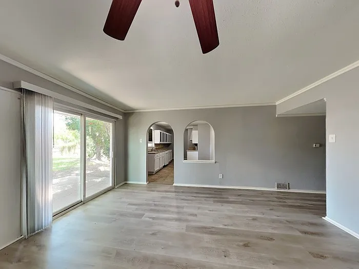 2706 Santa Anna Dr — Photo 3