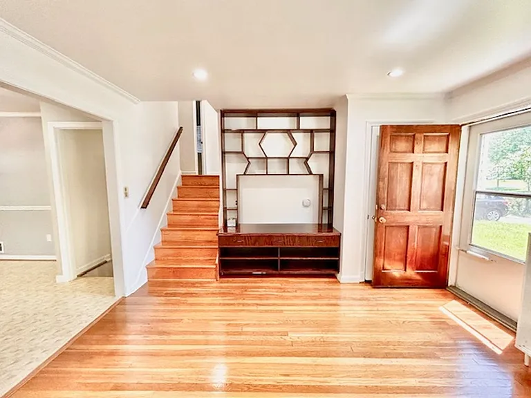 1010 Kennon Ct — Photo 3