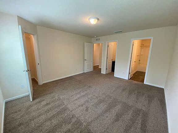 3rd image of 832 Servia Dr