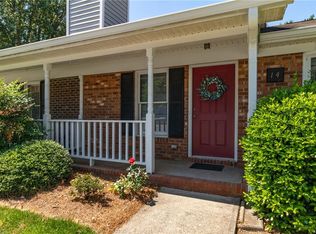 14 Collwood Ct, Greensboro, NC 27409