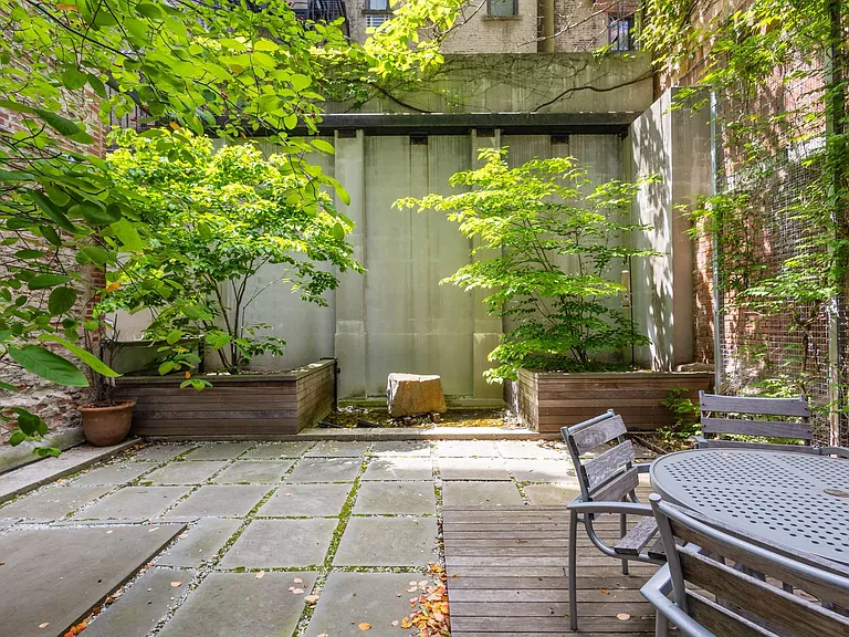 420 W 25th St #1E — Photo 26