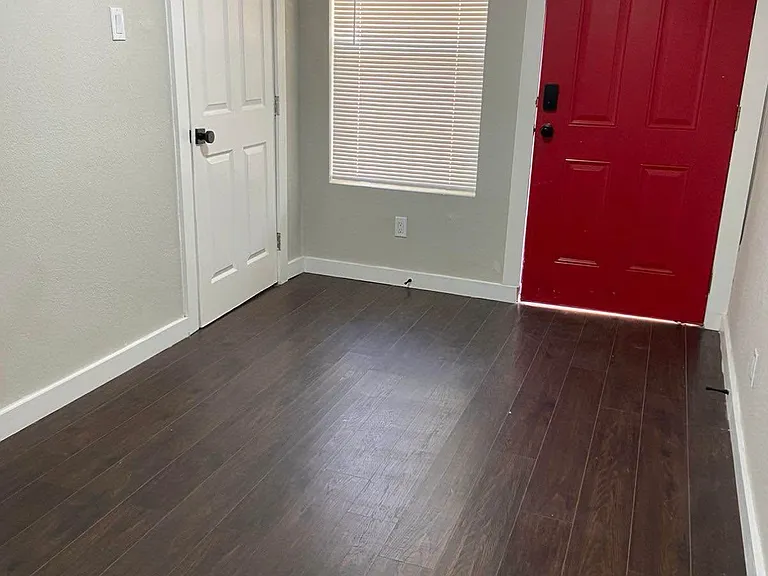 235 Gabriel #3 — Photo 2