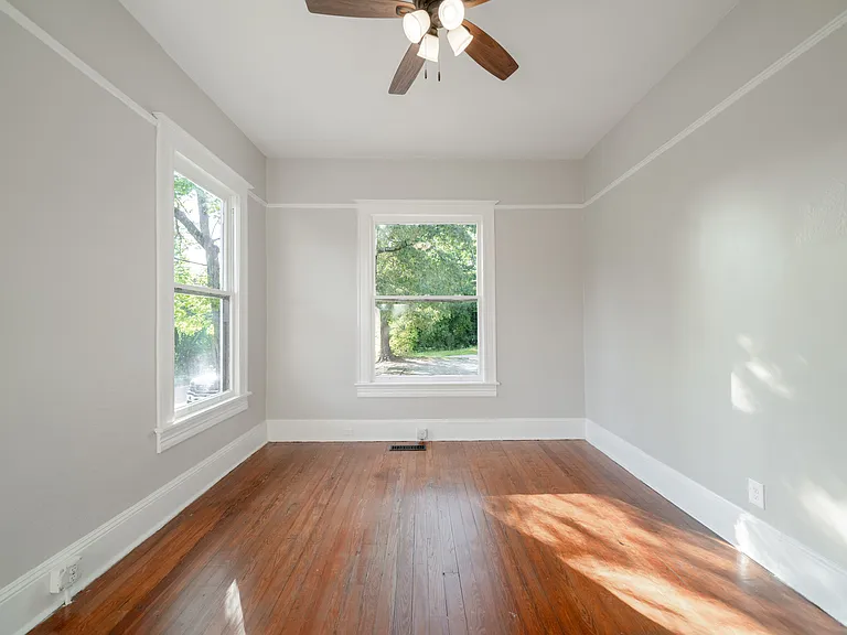 185 Clisby Pl — Photo 11