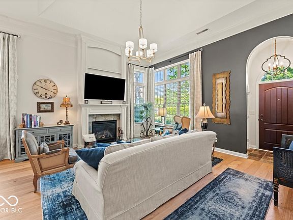4th image of 6687 Beekman Pl Ste A