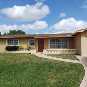 801 NW 93rd Ave, Pembroke Pines, FL, 33024