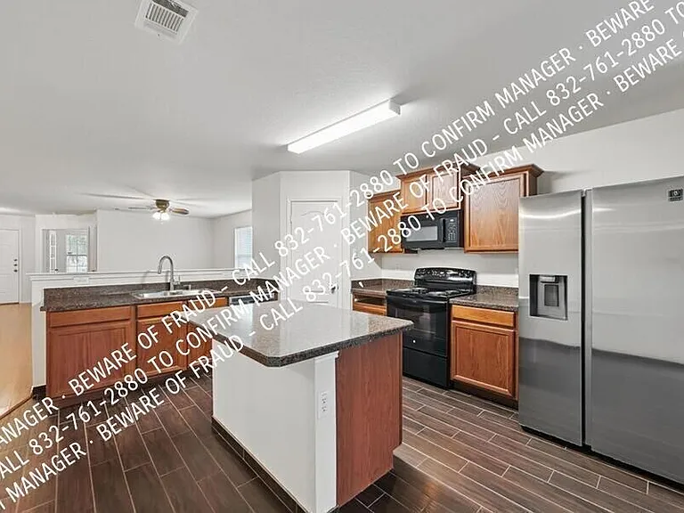 1403 Grand Canyon Ct — Photo 2