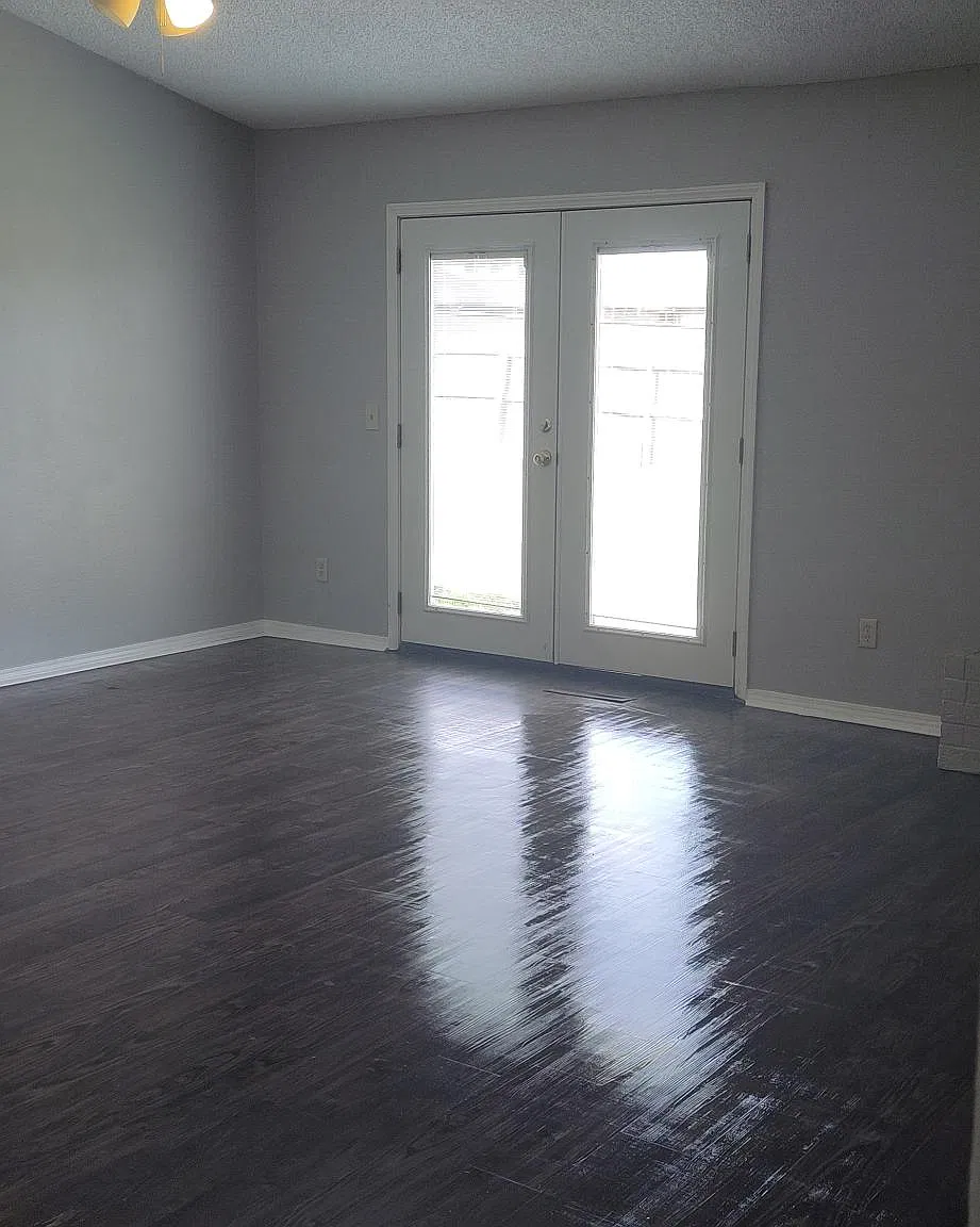 3 bed, 1484 sqft, $1,600 — Photo 2