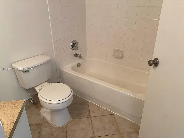 4177 N Haverhill Rd #808 — Photo 39