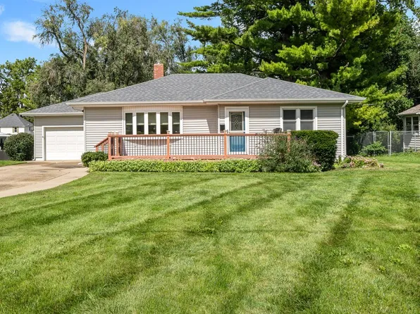 216 E Church St, Kewanee, IL 61443