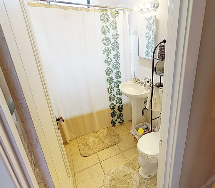 Studio, 550 sqft, $686 — Photo 1