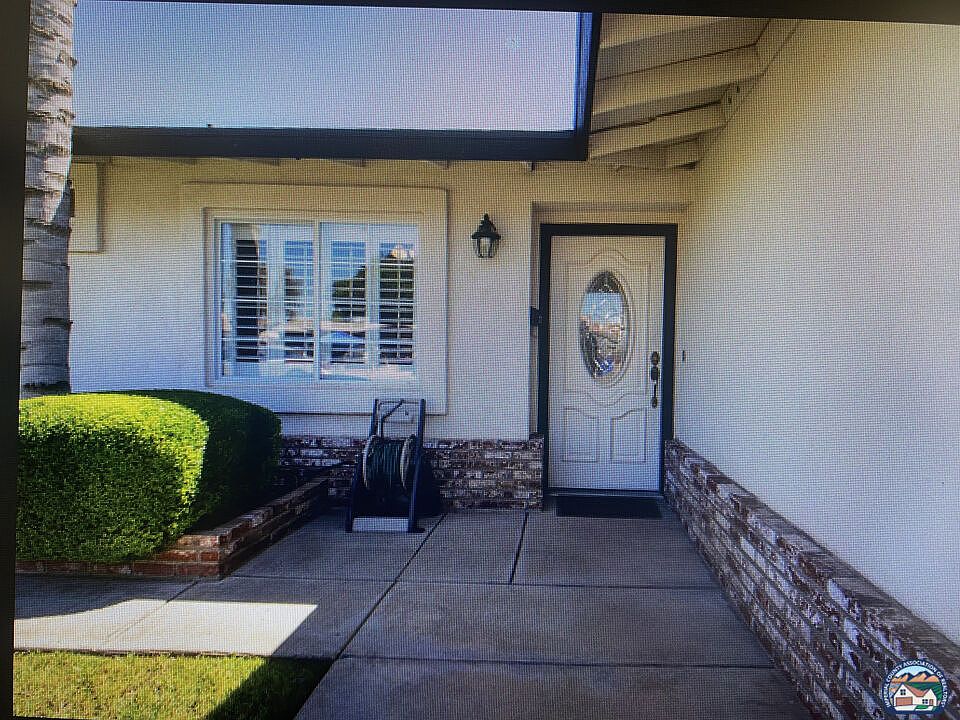 2nd image of 1757 Ocotillo Dr