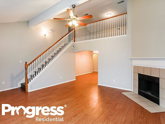 5th image of 768 Eagle Dr