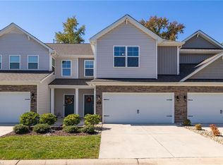 824 Riley Ln, Greensboro, NC 27455