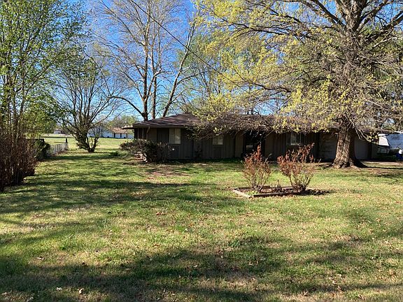 2nd image of 1354 E Sammy Ln