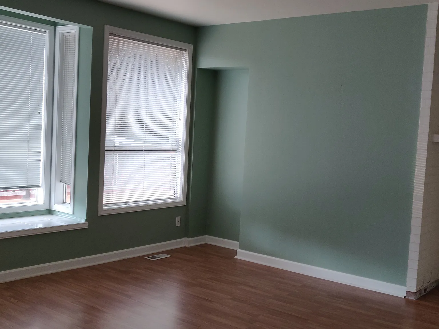 12454A Juanita Dr NE, Kirkland — Photo 4