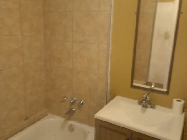 614 N Outlar St, Wharton, TX 77488