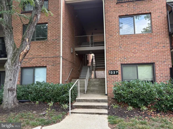 1227 Gemini Dr APT C, Annapolis, MD 21403