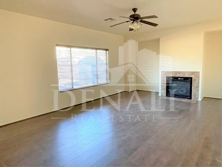 144 S 108th Dr — Photo 6