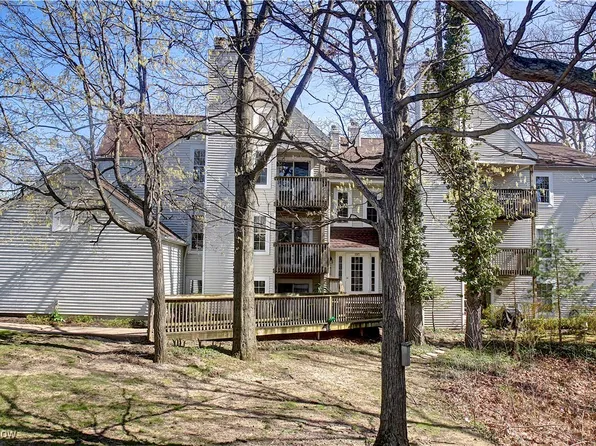 1207 W River Rd N, Elyria, OH 44035