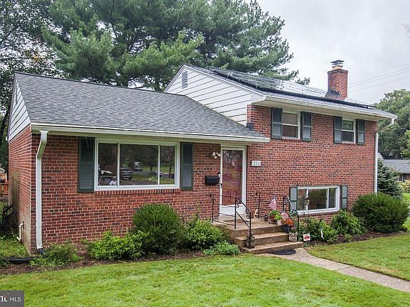 2nd image of 12216 Hunters Ct