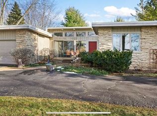 1335 Carol Ln, Deerfield, IL 60015