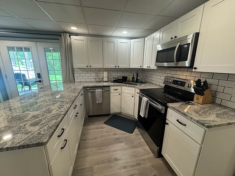 2094 Fieldcrest Dr #2 — Photo 9