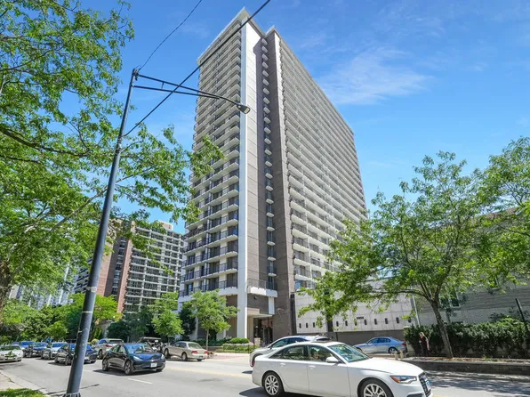 5855 N Sheridan Rd APT 6D, Chicago, IL 60660
