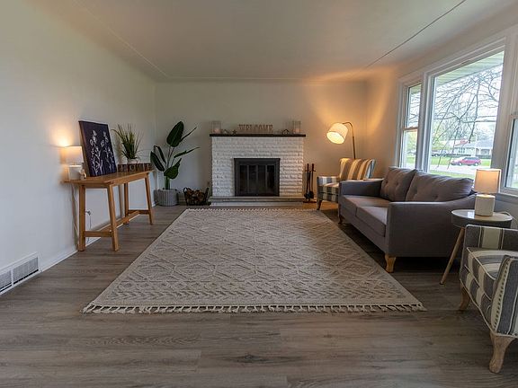 5th image of 470 Esley Ln