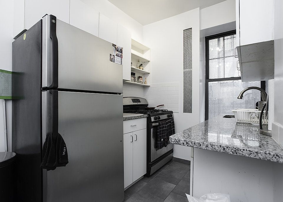 1st image of 311 W 19th St APT 1