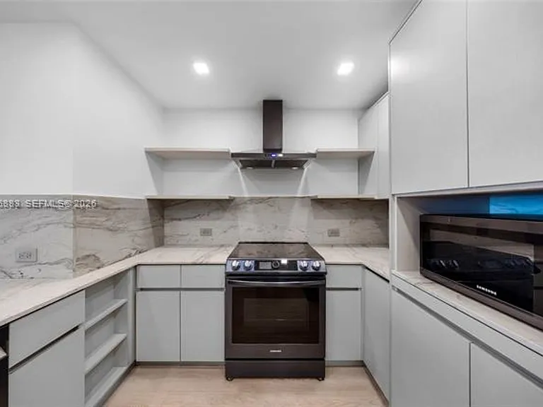 7901 Hispanola Ave #2007 — Photo 13